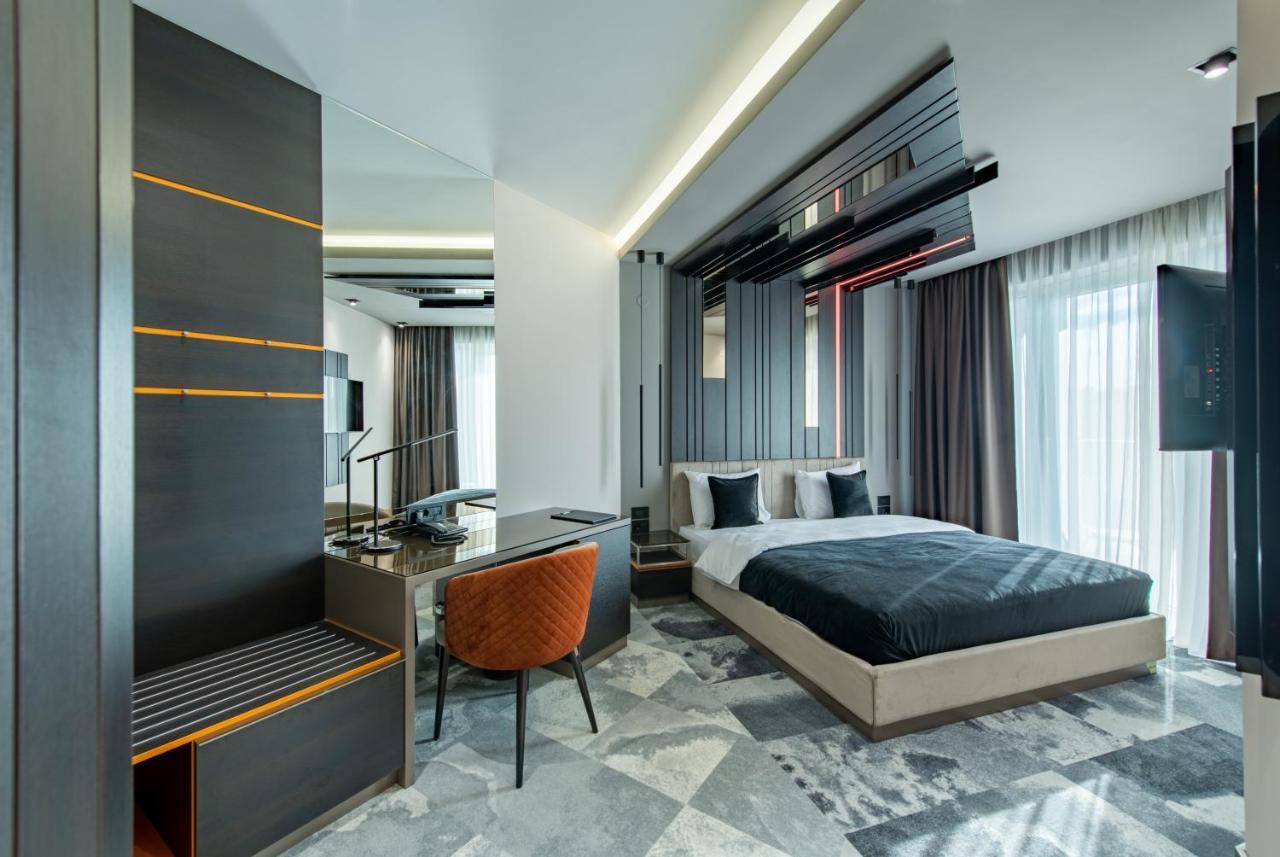 Hotel Zeneva Lux كراغوييفاك المظهر الخارجي الصورة