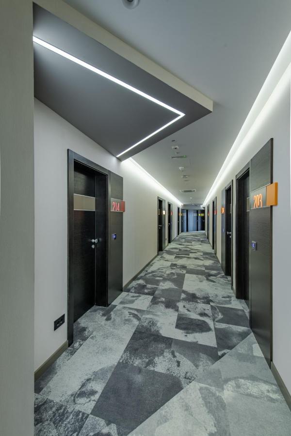 Hotel Zeneva Lux كراغوييفاك المظهر الخارجي الصورة