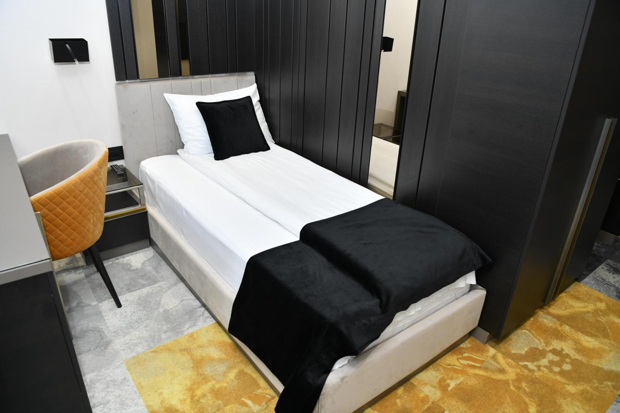 Hotel Zeneva Lux كراغوييفاك المظهر الخارجي الصورة