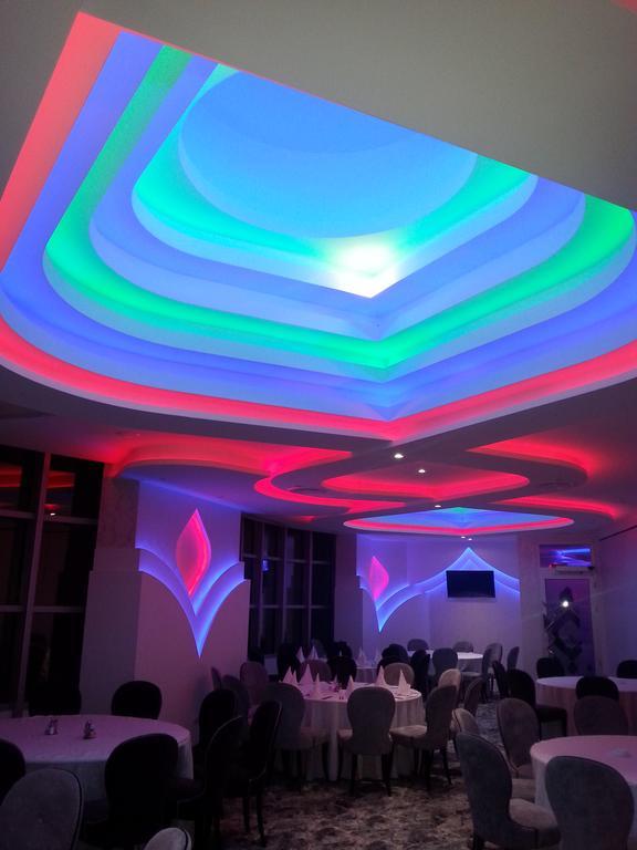 Hotel Zeneva Lux كراغوييفاك المظهر الخارجي الصورة